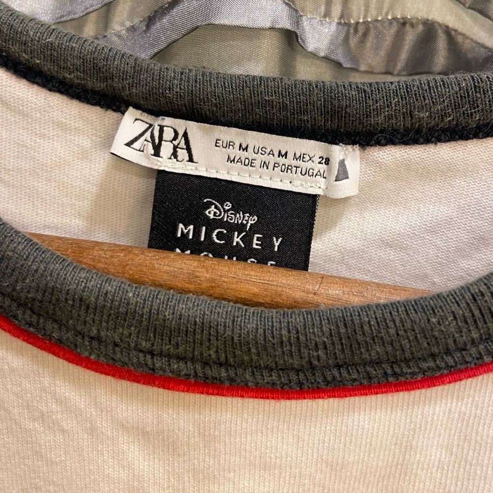 Zara Mickey Mouse Tee with Red and Black Trim Size M pre-owned - Picture 3 of 6